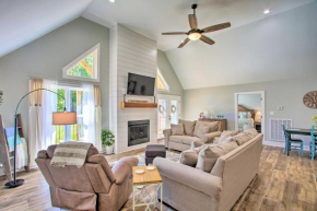 2 Mi to Golf Course and Fire Pit Cozy Counce Cabin!